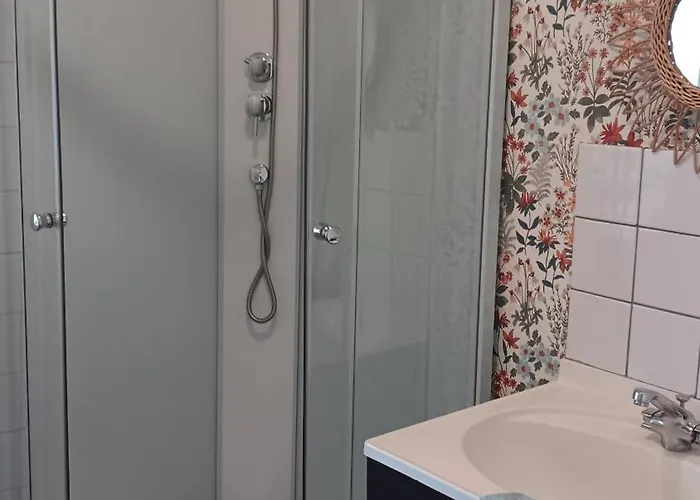 Le Domaine Du Champ Bed & Breakfast